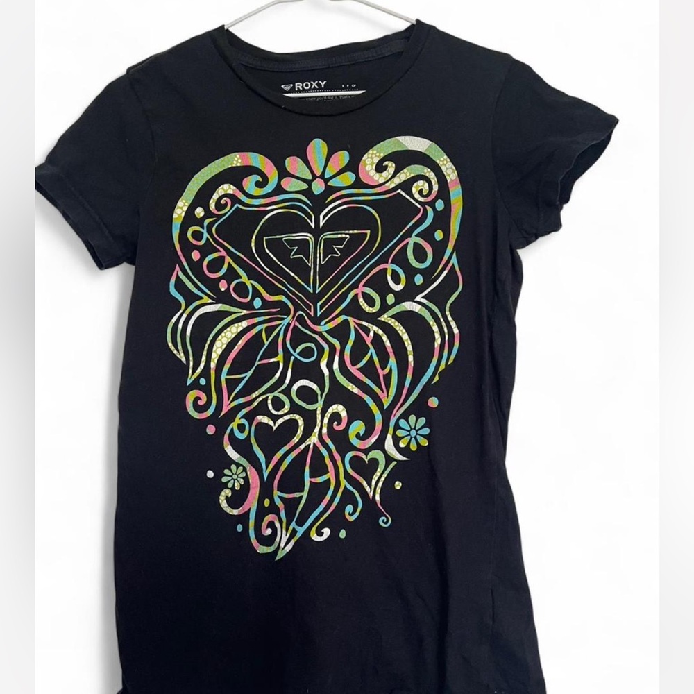 Roxy Black Tee with Vibrant Graphic